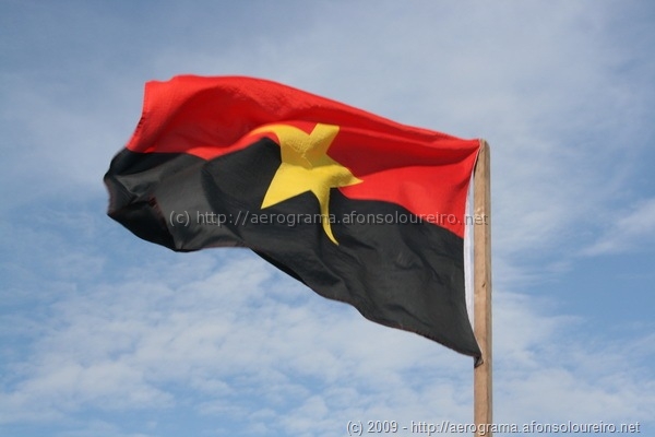 Bandeira do MPLA
