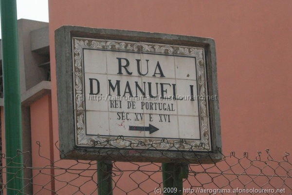 Placa toponímica da Rua D. Manuel I